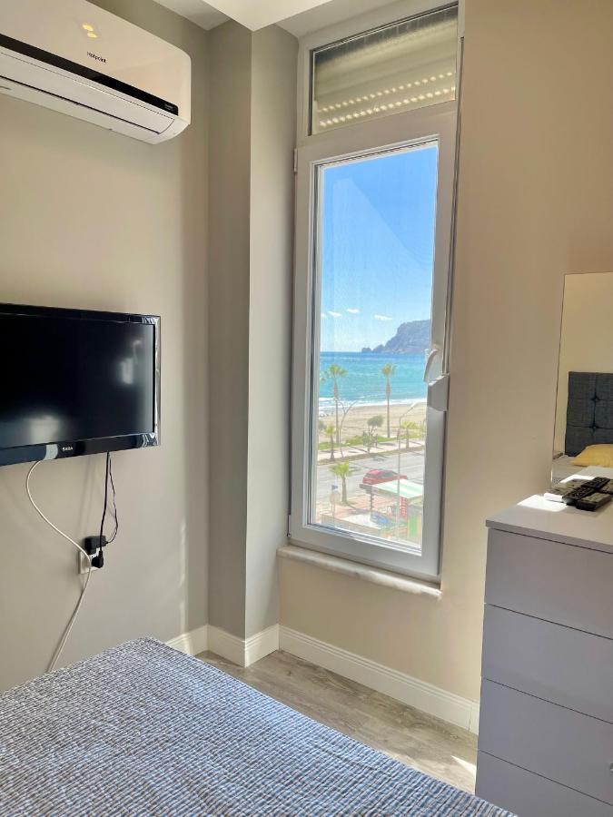 Sa Apartments! Beachfront Apartment With Sea View & Pool Alanya Exteriér fotografie
