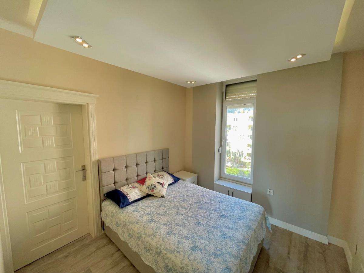 Sa Apartments! Beachfront Apartment With Sea View & Pool Alanya Exteriér fotografie