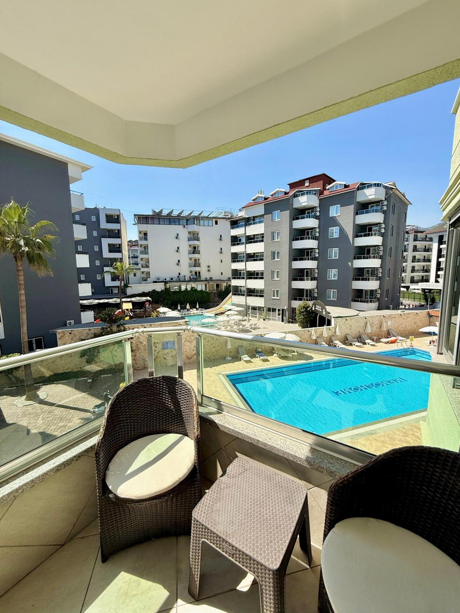 Sa Apartments! Beachfront Apartment With Sea View & Pool Alanya Exteriér fotografie