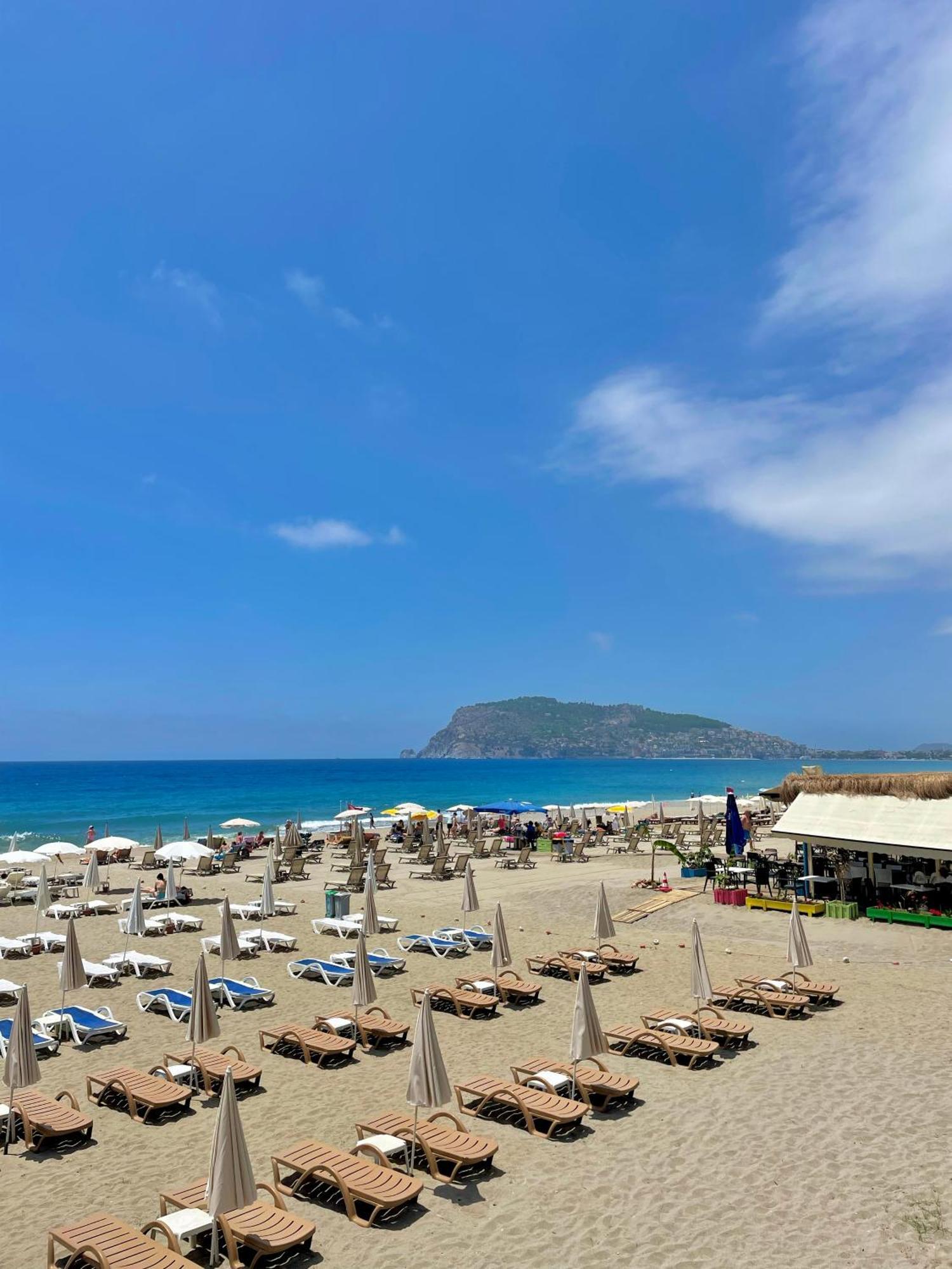 Sa Apartments! Beachfront Apartment With Sea View & Pool Alanya Exteriér fotografie